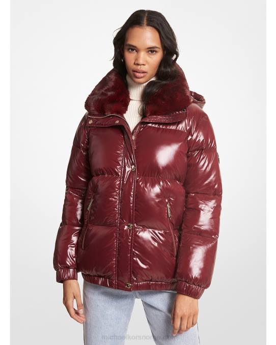Michael Kors vattert nylonjakke med fuskepels kvinner LDNL255 merlot